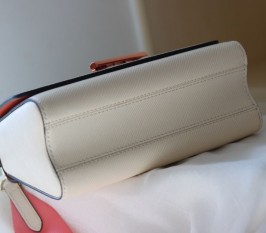 Louis Vuitton Epi Leather Twist MM Quartz White Handbag - Gradient Strap