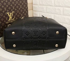 Louis Vuitton Monogram Empreinte Melie Hobo - Black